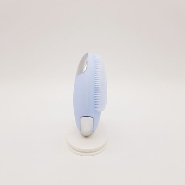 7fd9fe753c13db4d8202-600x600